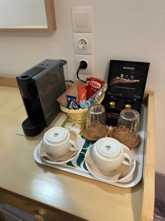 Kamelia Hotel Szpécesz Kültér fotó
