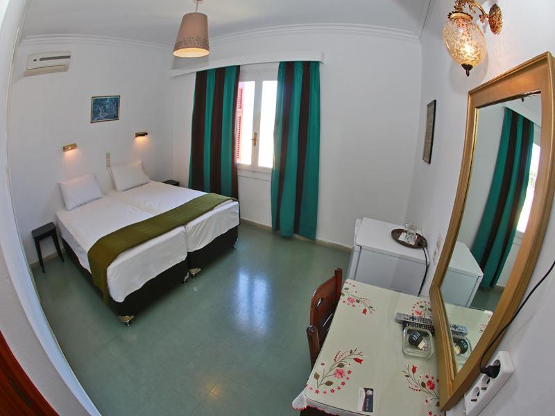 Kamelia Hotel Szpécesz Kültér fotó